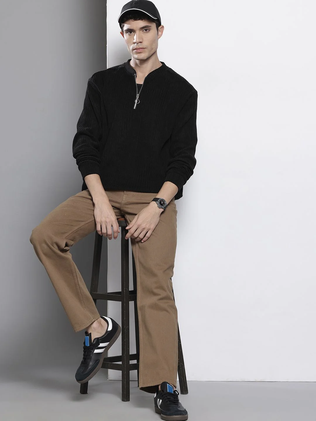 Men's Black Relaxed Fit Solid Street Wear Sweatshirts - Image 6