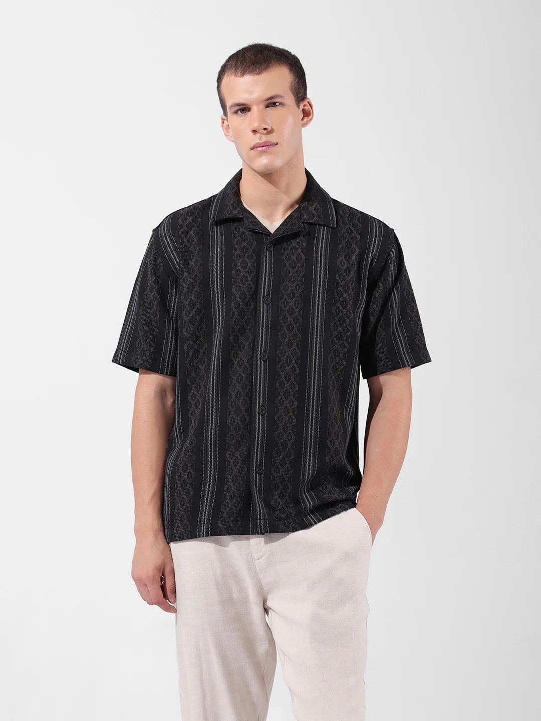 Men's Black Relaxed Fit Striped Resort Wear Shirt - Image 7