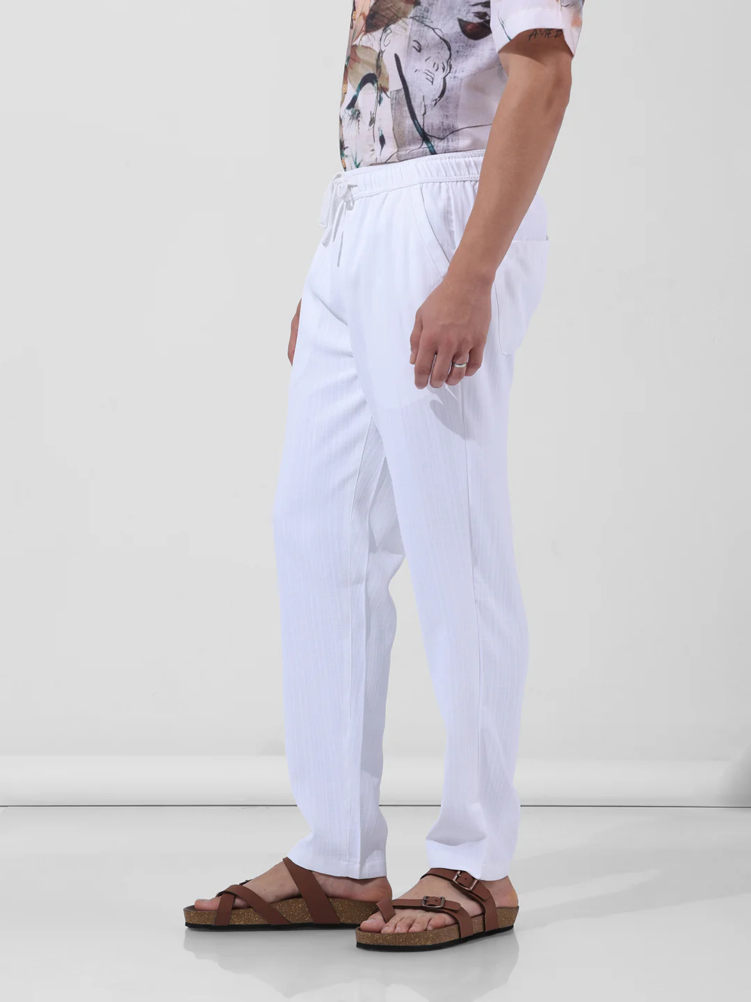 Men's White Relaxed Fit Solid Casual Trouser - Image 2