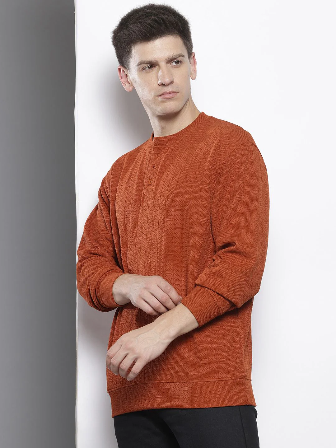 Men's Warm Amber Relaxed Fit Solid Street Wear Sweatshirts - Image 4