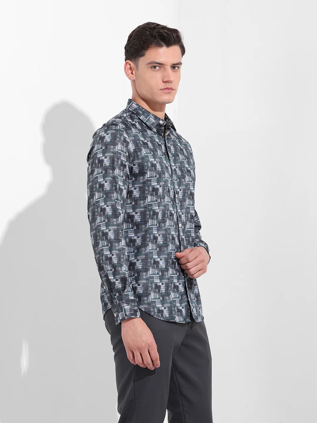 Men's Black Slim Fit Printed Party Wear Shirt - Image 3