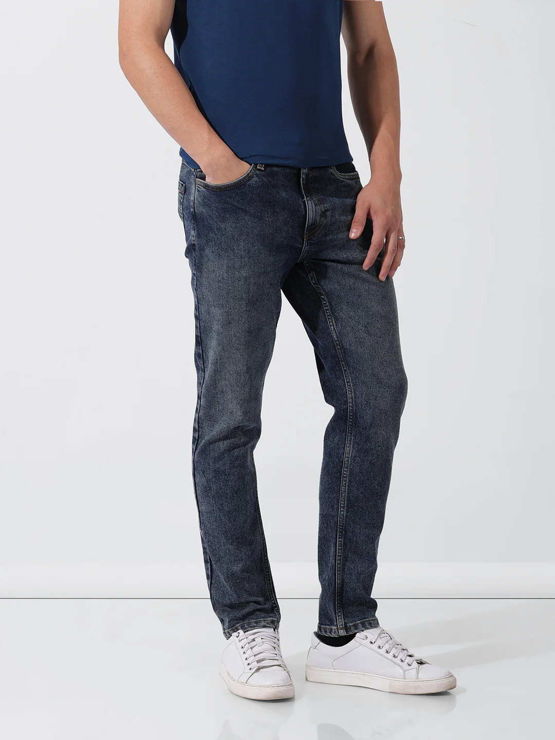 Men's Blue Slim Fit Solid Casual Jeans - Image 2