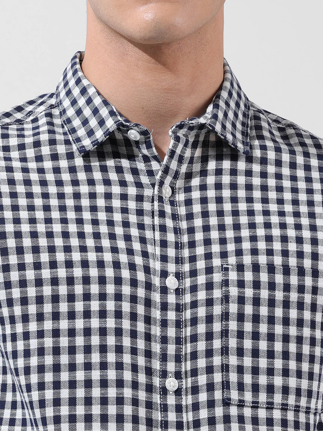 Men's Navy Blue Slim Fit Checked Casual Shirt - Image 3