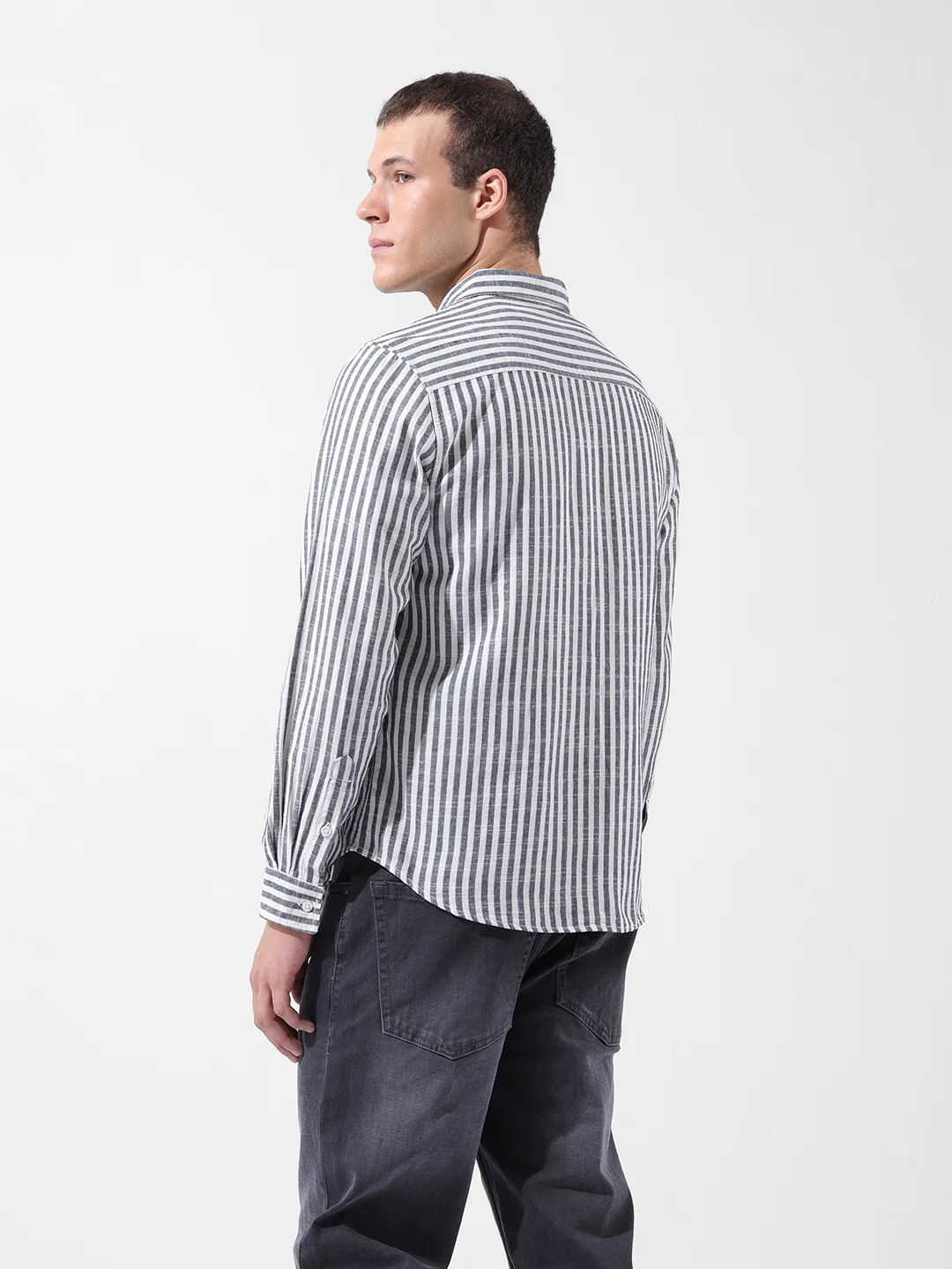 Men's Navy Blue Slim Fit Striped Casual Shirt - Image 5