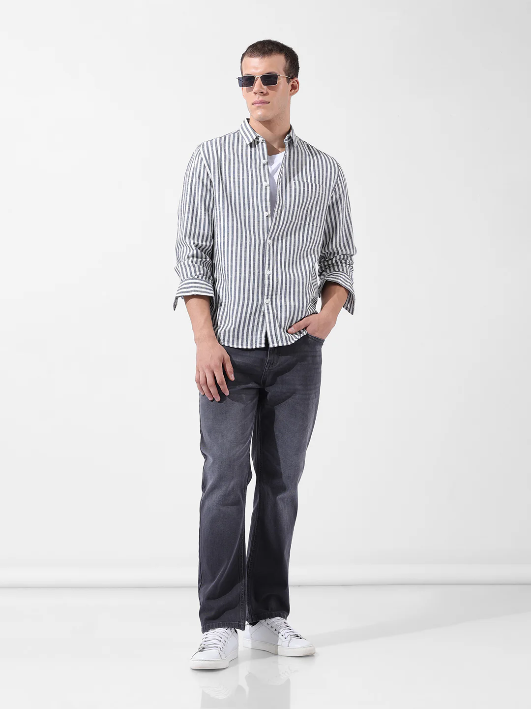 Men's Navy Blue Slim Fit Striped Casual Shirt - Image 8