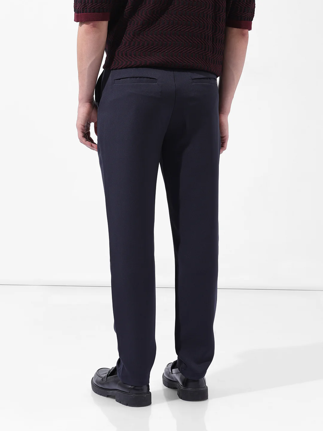 Men's Navy Blue Slim Fit Solid Casual Trouser - Image 6