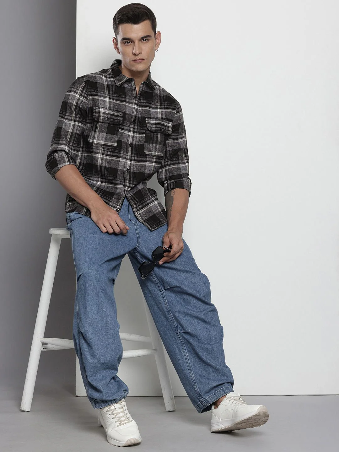 Men's Black Slim Fit Checked Casual Shirt - Image 4