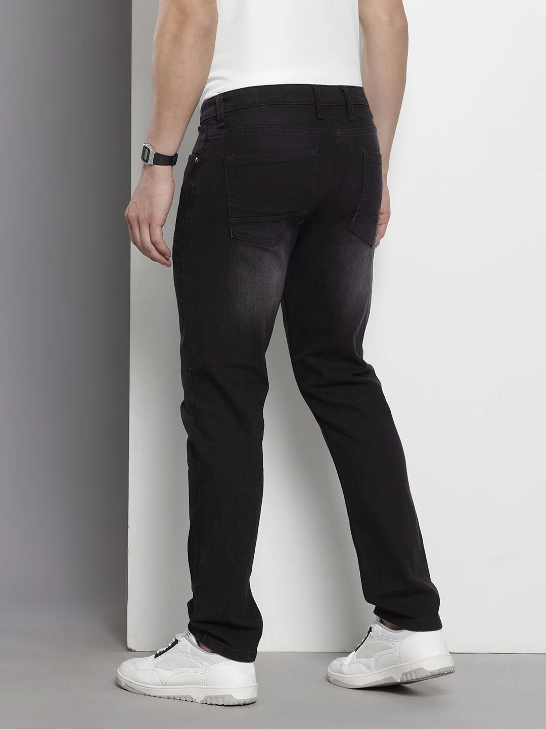Men's Black Slim Fit Solid Casual Jeans - Image 3