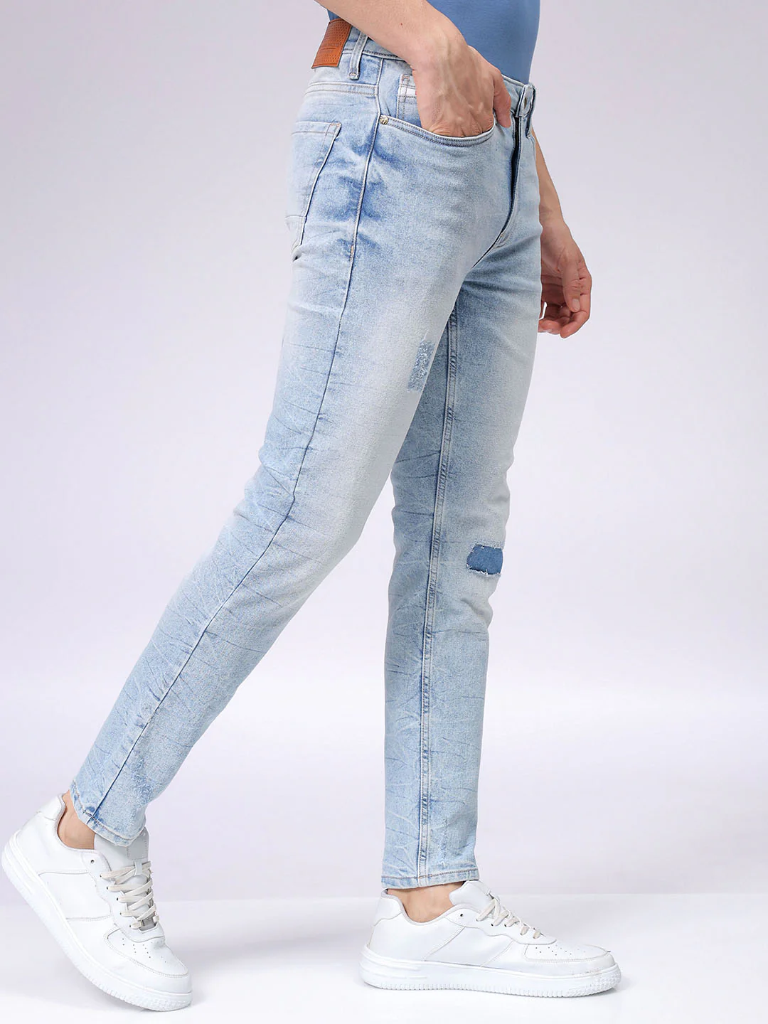Men's Blue Slim Fit Solid Casual Jeans - Image 4