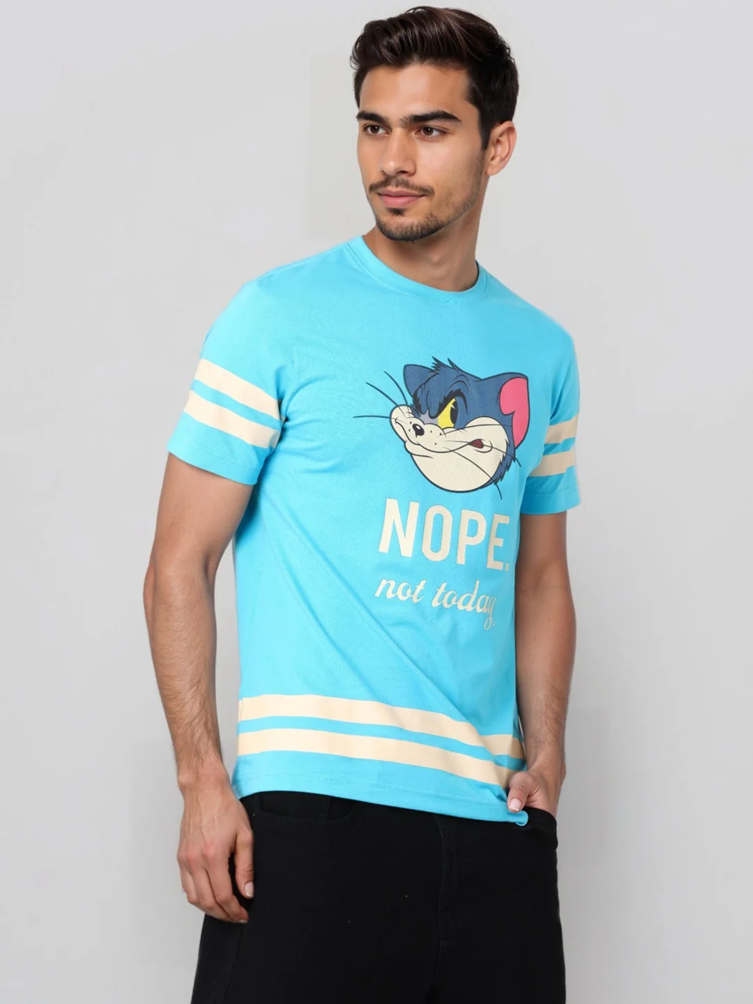 Men's Typography Printed Raw Edge Slim Fit T-shirt - Image 6