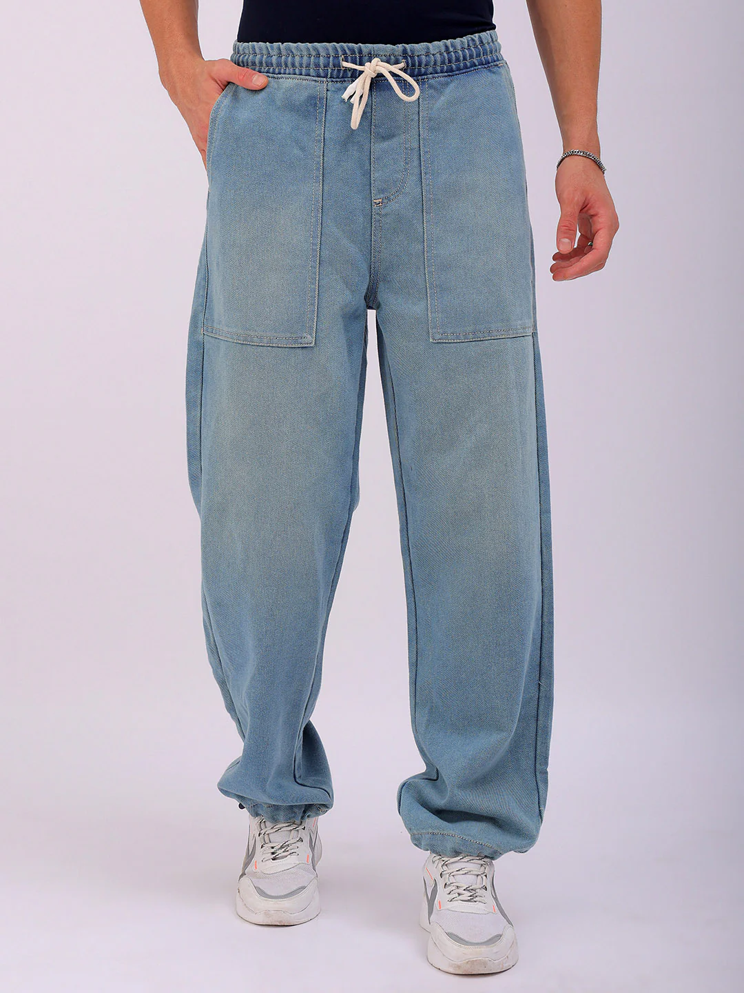 Men's Blue Relaxed Fit Solid Utility Jeans - Image 2