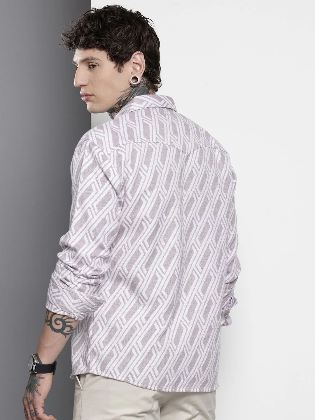 Men's Violet Relaxed Fit Textured Casual Shirt - Image 4