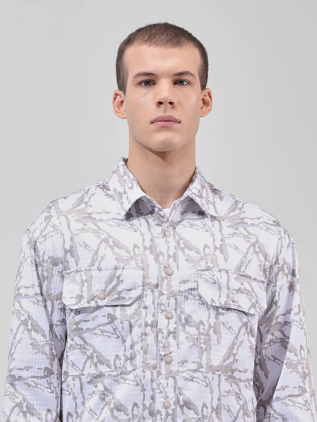 Men's Off White Regular Fit Printed Textured Shirt - Image 6