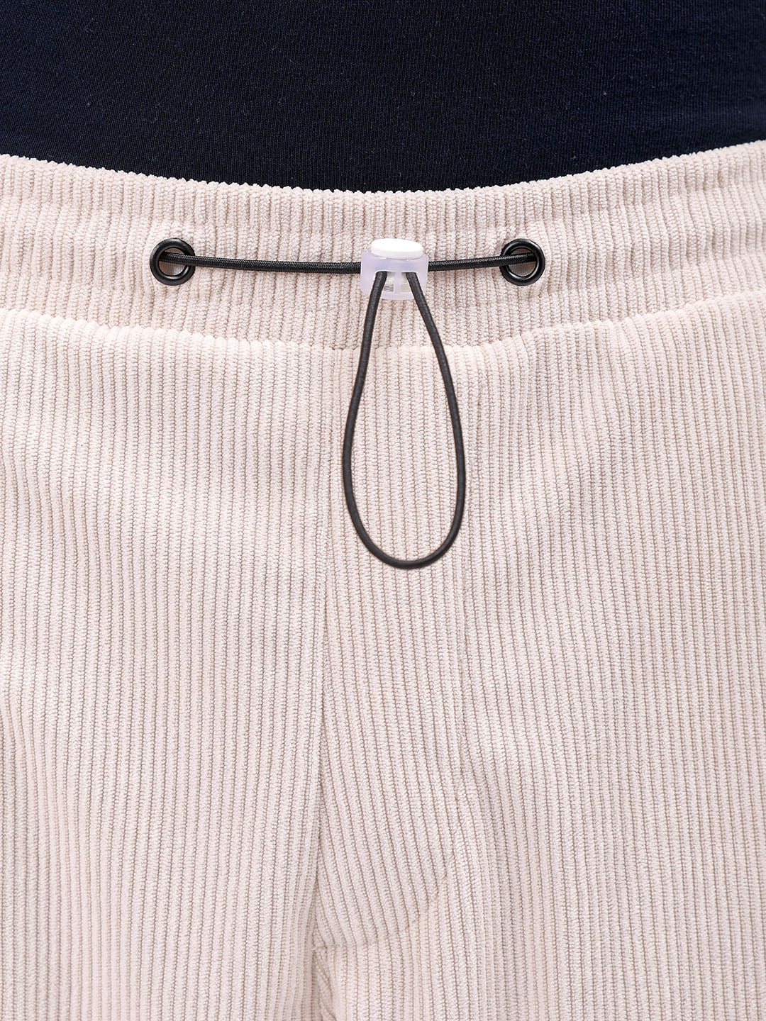 Men's Off White Baggy Fit Textured Athletic  Jogger - Image 6