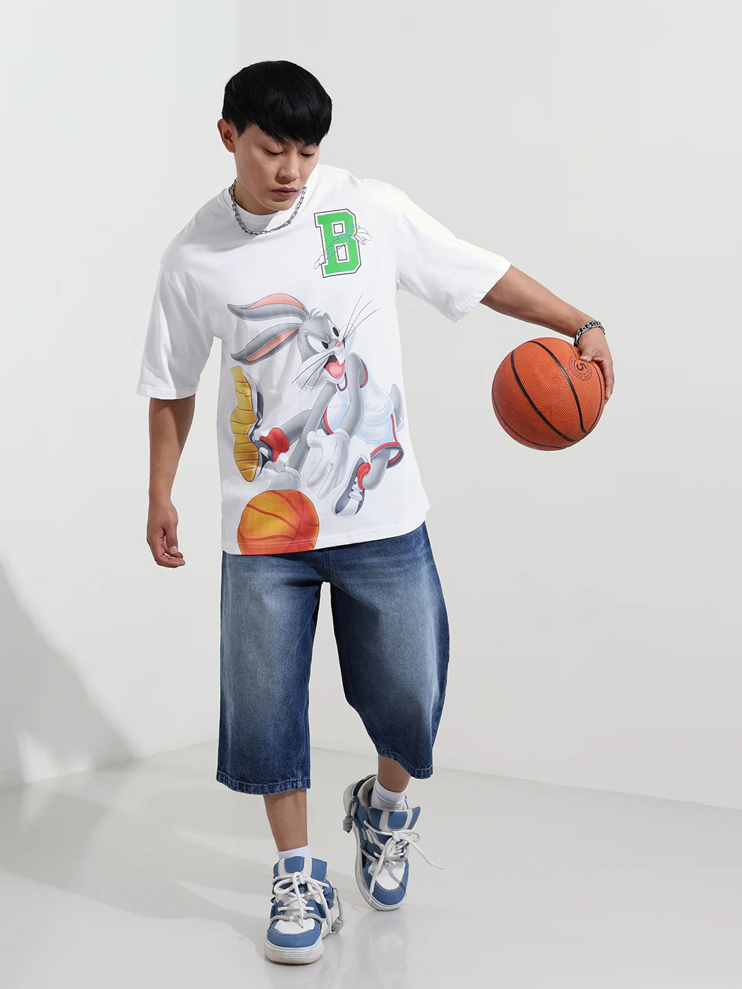 Men's White Boxy Fit Bugs Bunny Character Merchandise T-Shirt - Image 2