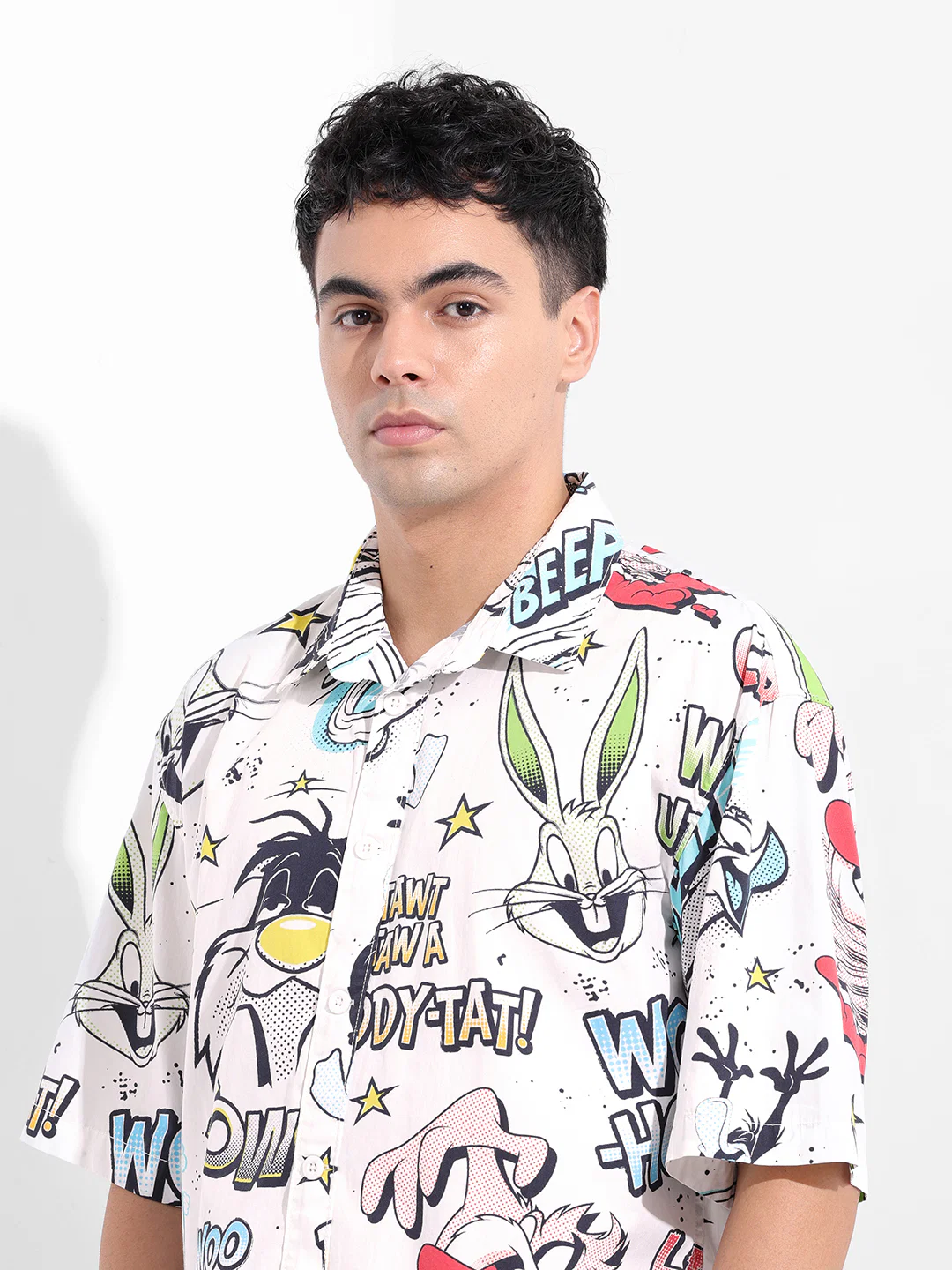 Men's White Boxy Fit Character Looney Tunes Shirt - Image 4