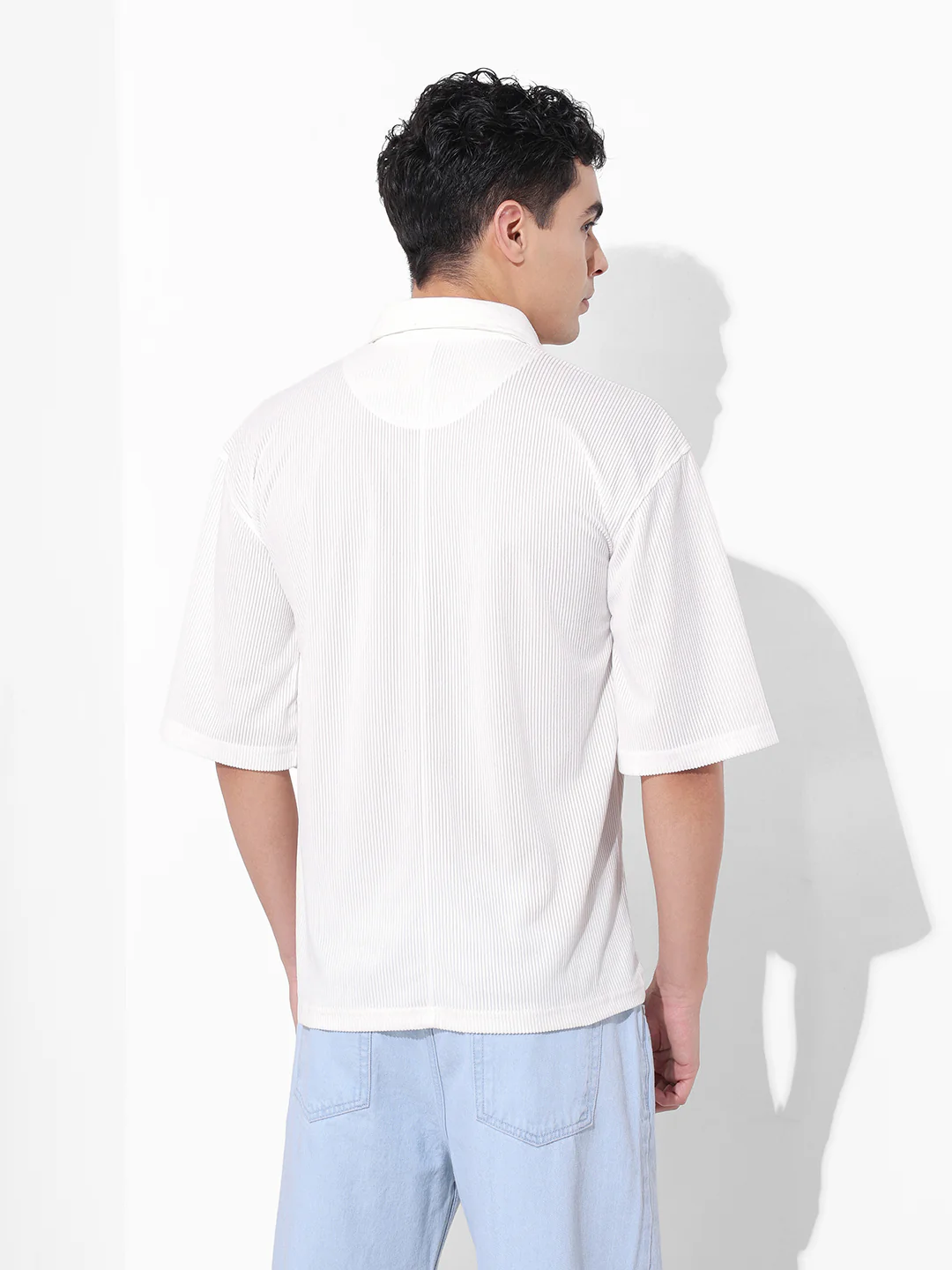 Men's White Boxy Fit Graphic Printed Street Wear Topwear - Image 4