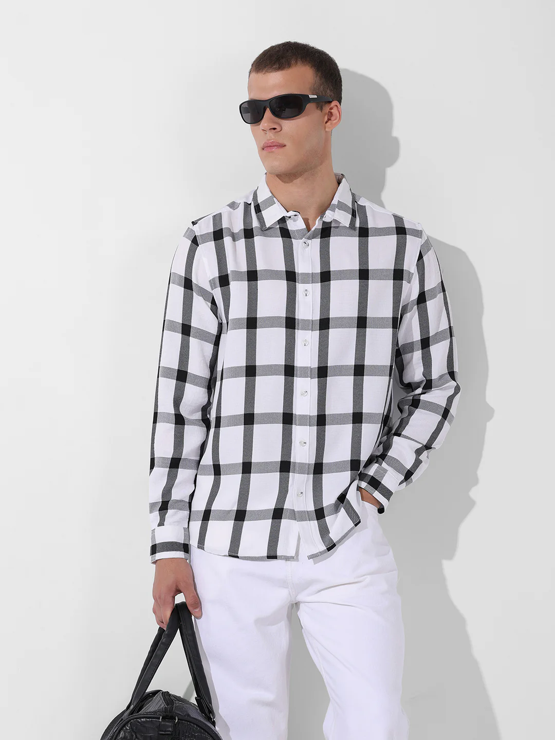 Men's White Regular Fit Checked Casual Shirt - Image 2