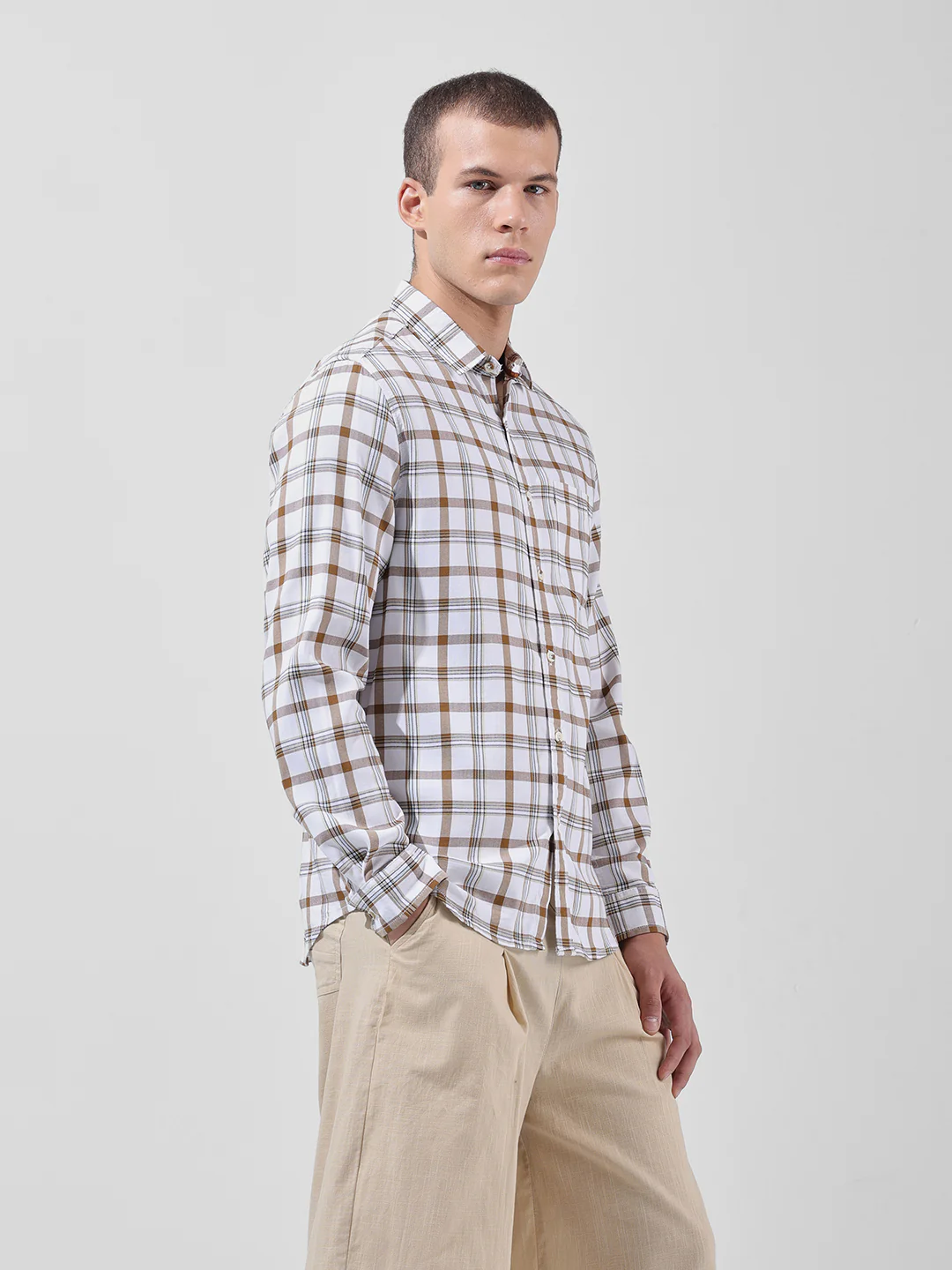Men's White Slim Fit Checked Casual Shirt - Image 2