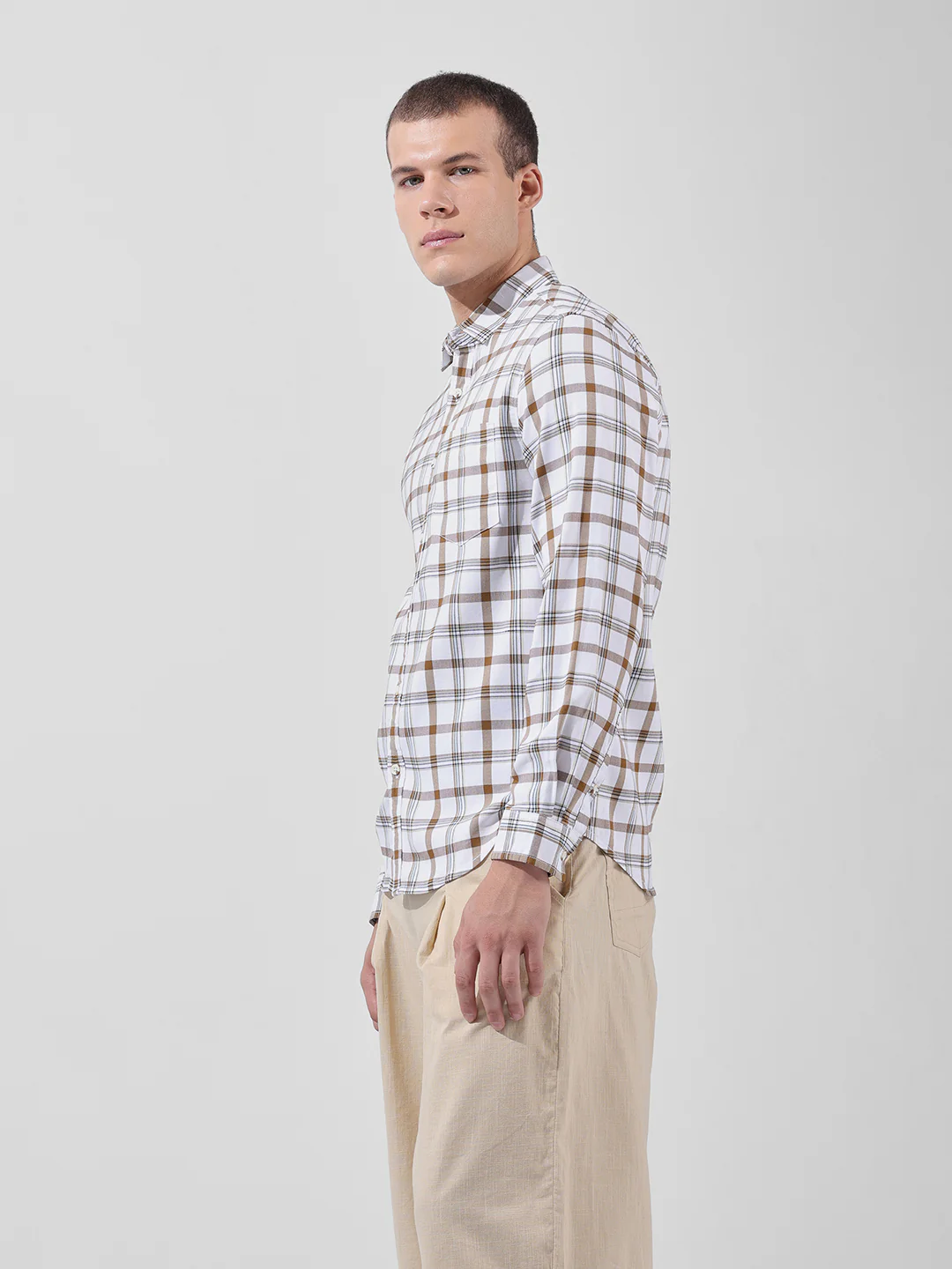 Men's White Slim Fit Checked Casual Shirt - Image 3