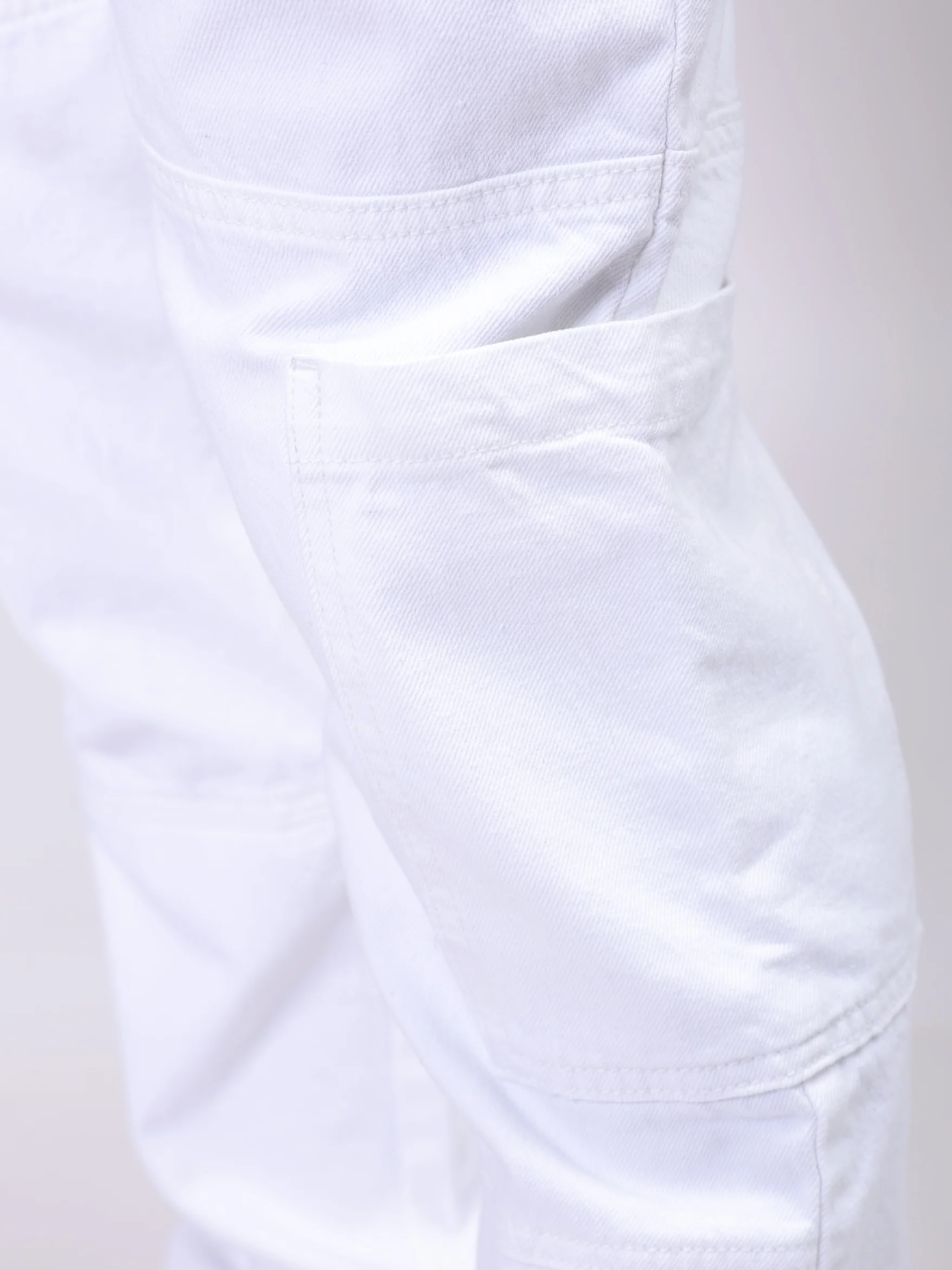 Men's White Dad Fit Solid Utility Jeans - Image 8