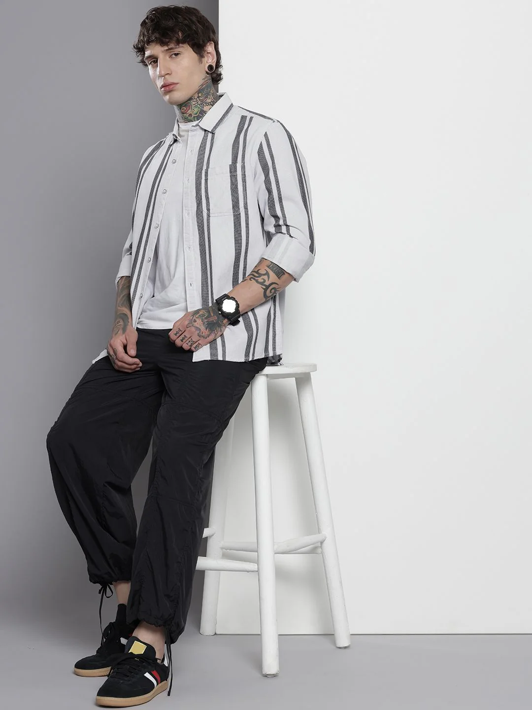 Men's White Regular Fit Striped Casual Shirt - Image 4