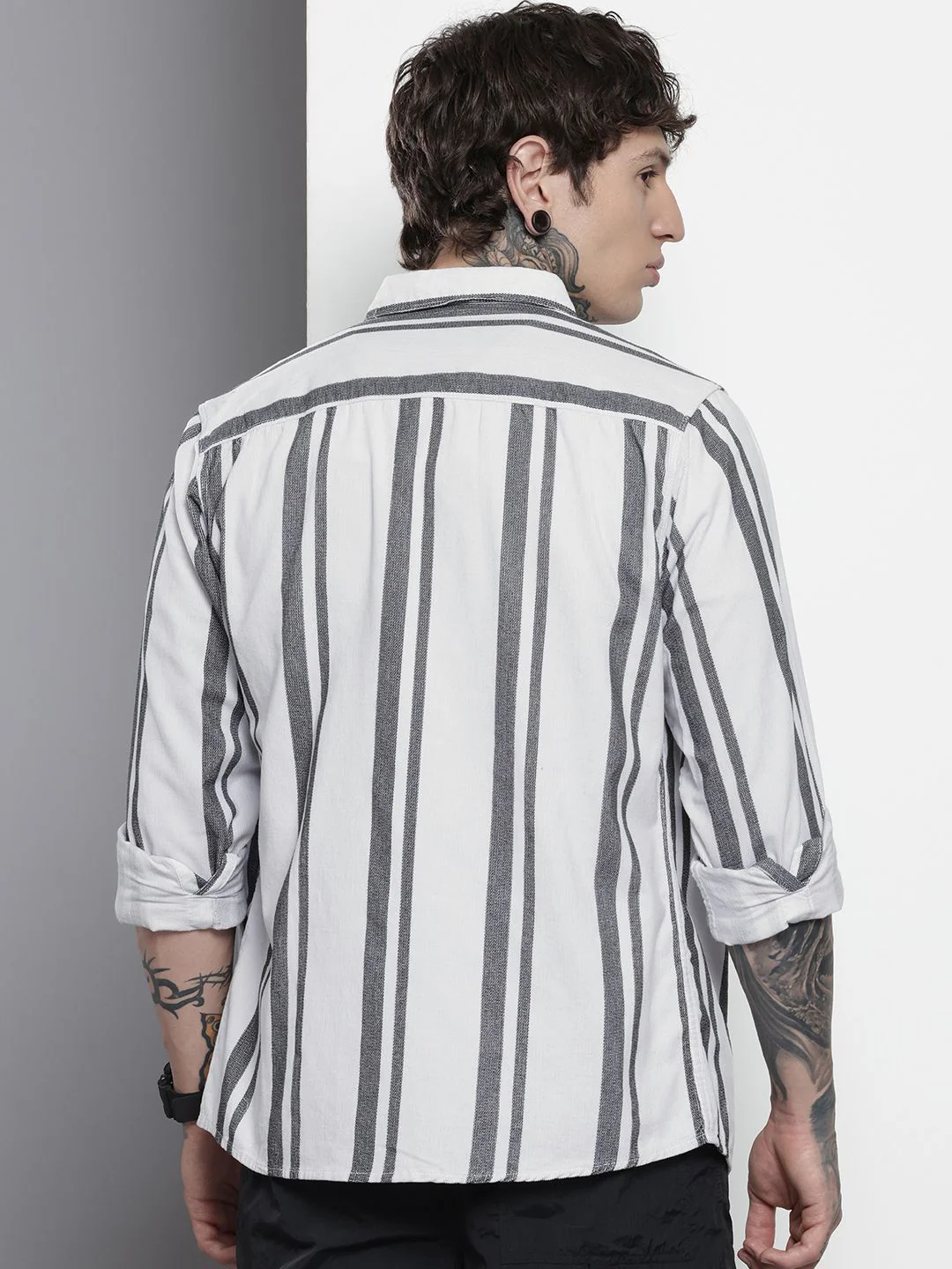 Men's White Regular Fit Striped Casual Shirt - Image 5