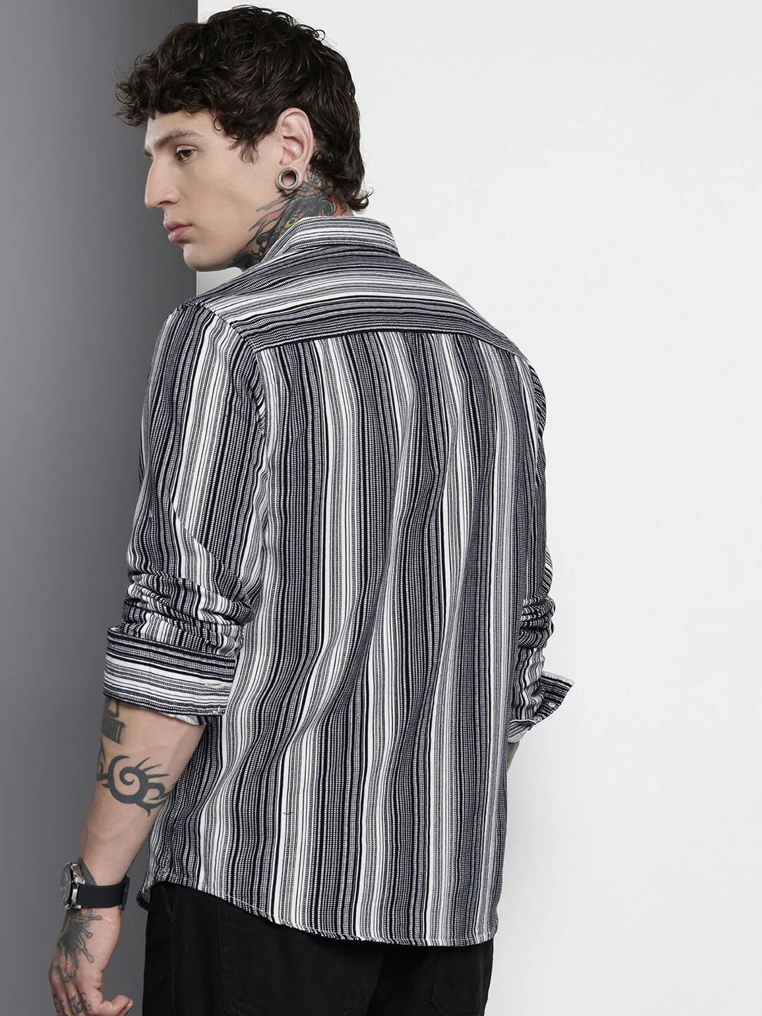 Men's White Regular Fit Printed Casual Shirt - Image 5