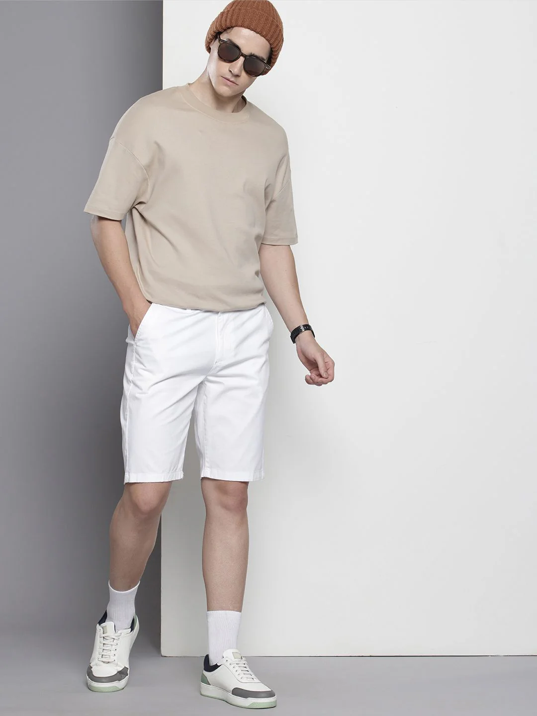 Men's White Regular Fit Solid Casual Shorts - Image 2