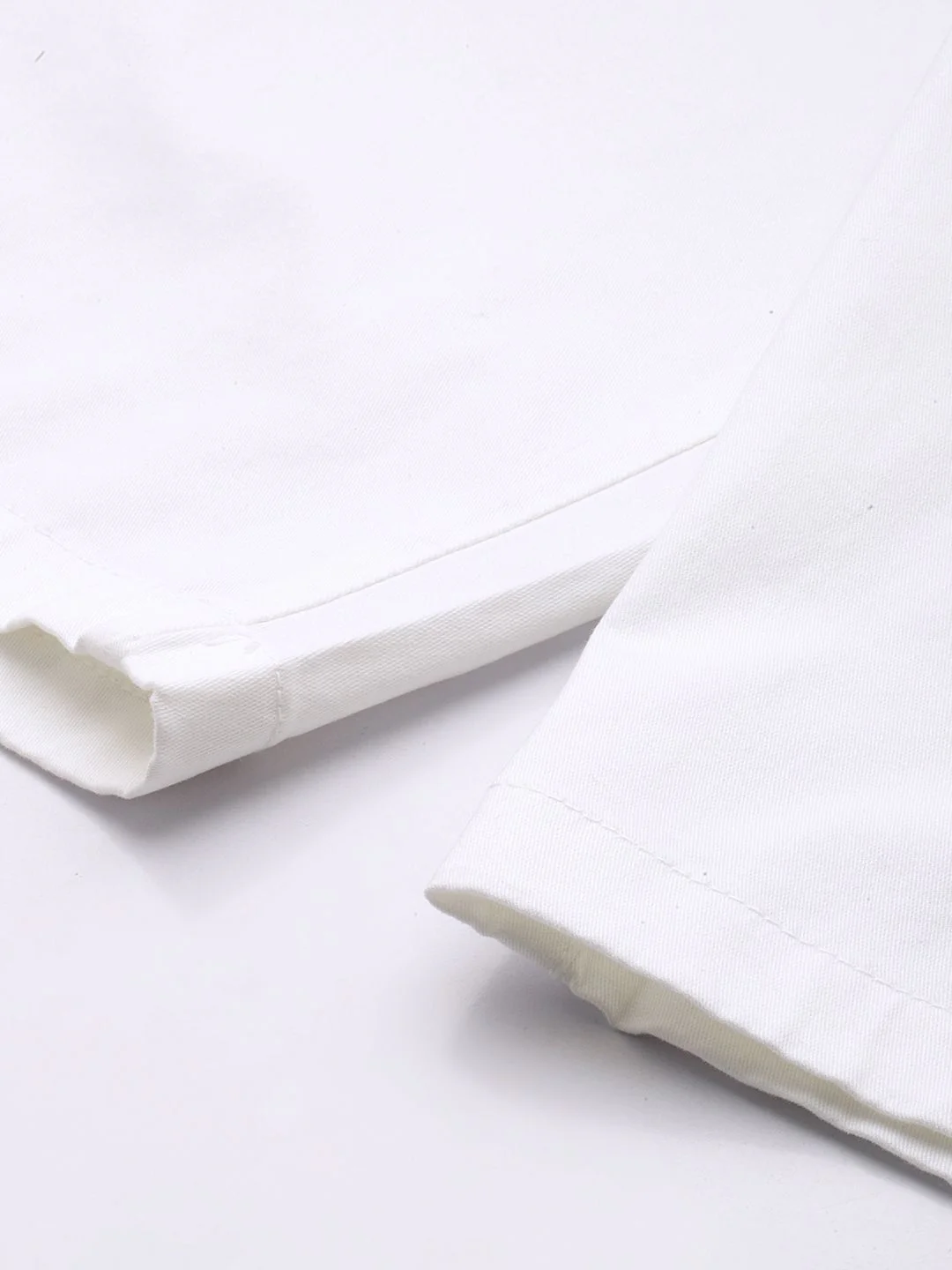 Men's White Regular Fit Solid Casual Shorts - Image 6