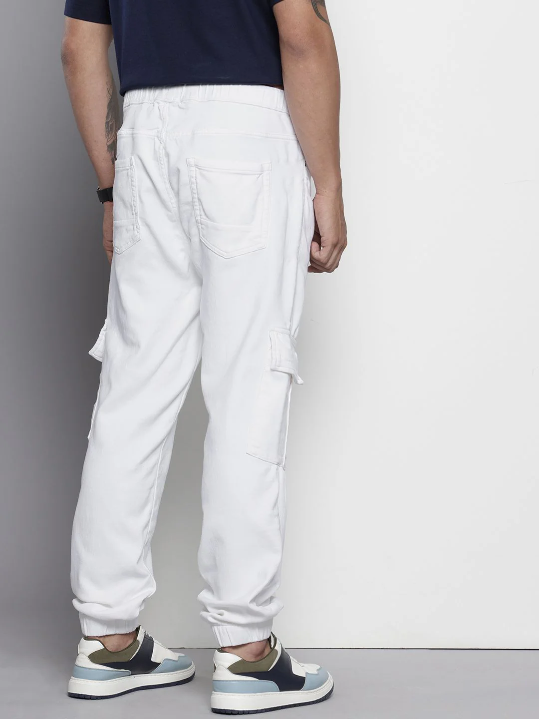 Men's White Regular Fit Solid Utility Jeans - Image 4