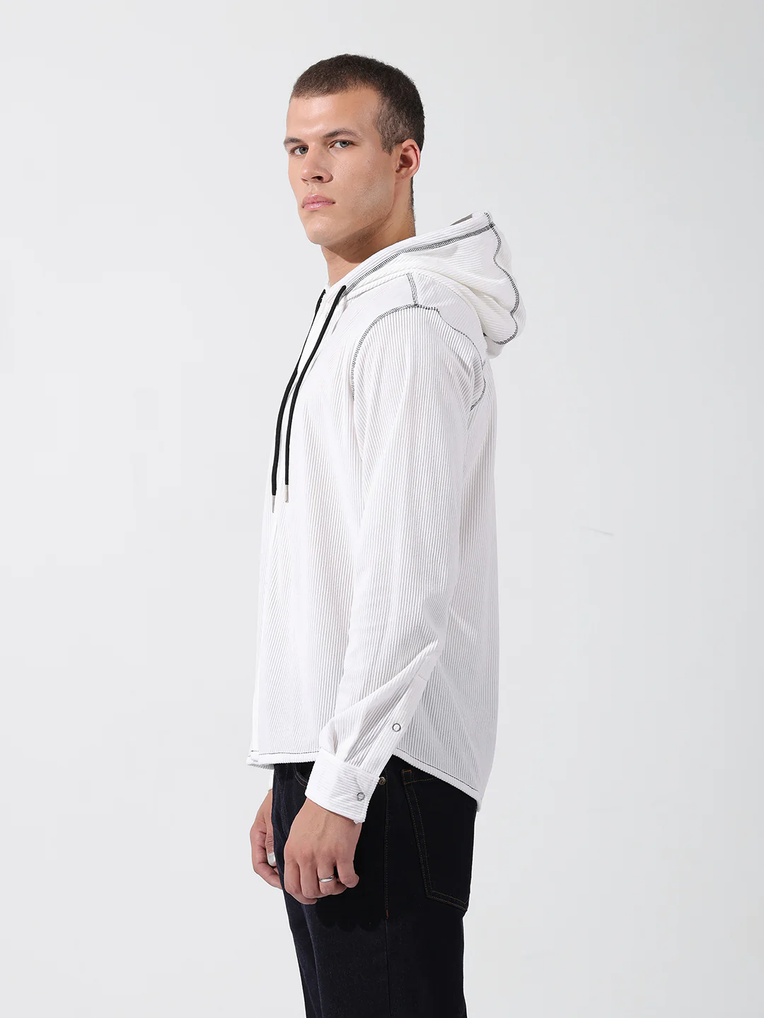 Men's White Regular Fit Solid Street Wear Shirt - Image 3