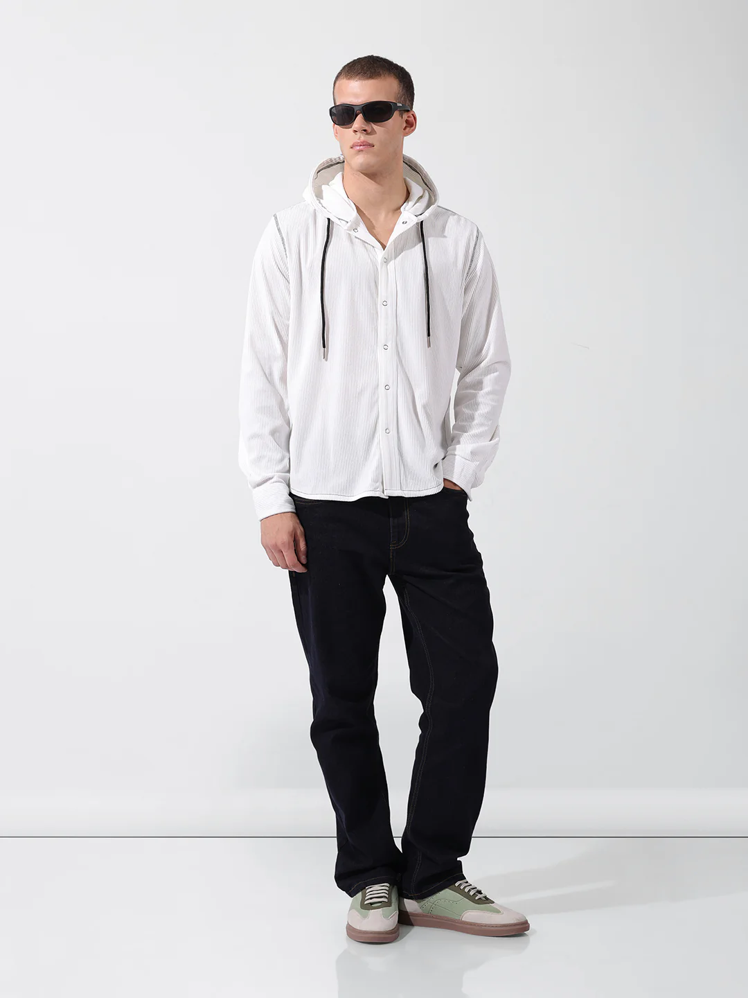 Men's White Regular Fit Solid Street Wear Shirt - Image 7