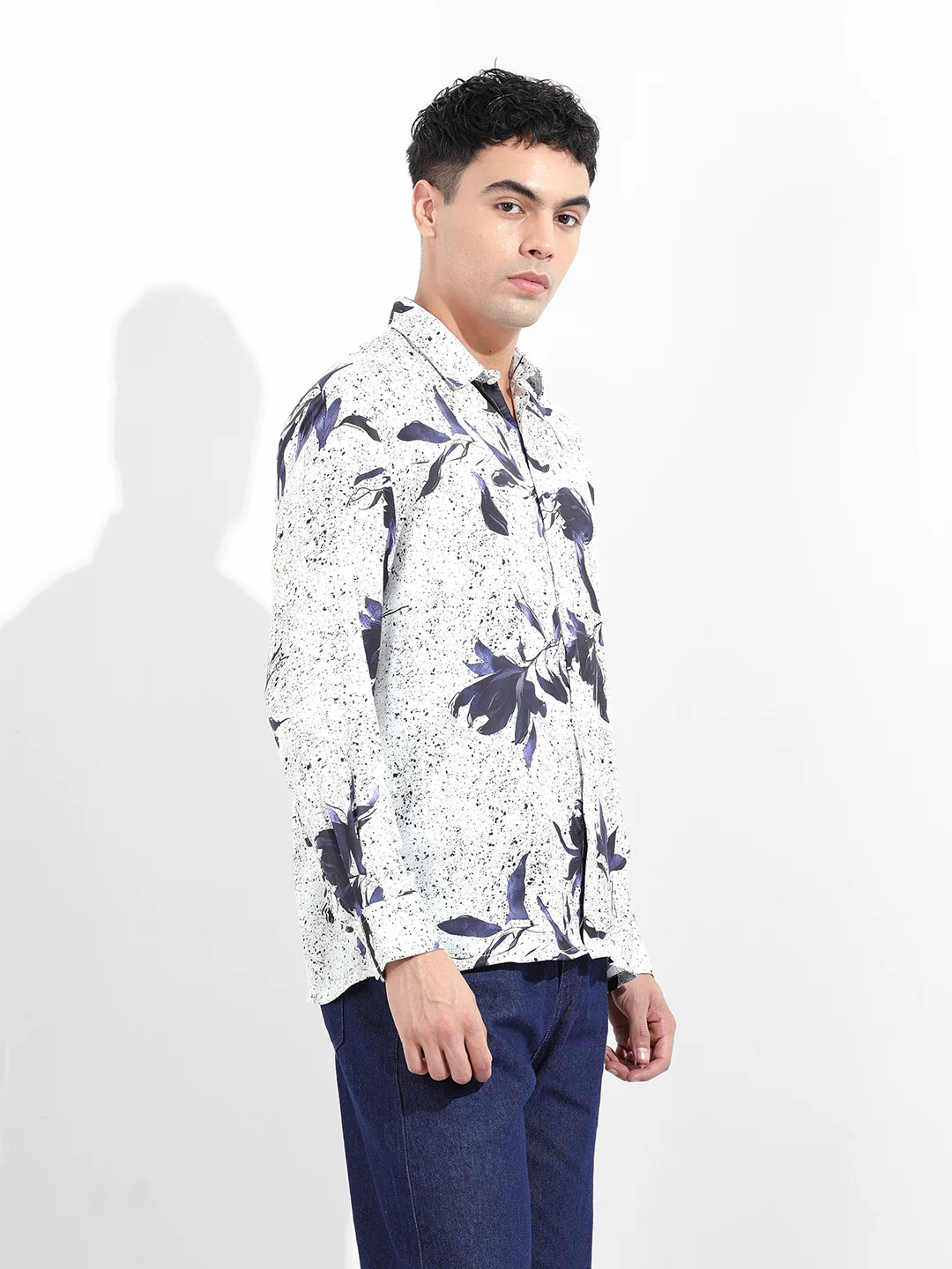 Men's White Relaxed Fit Printed Casual Shirt - Image 4