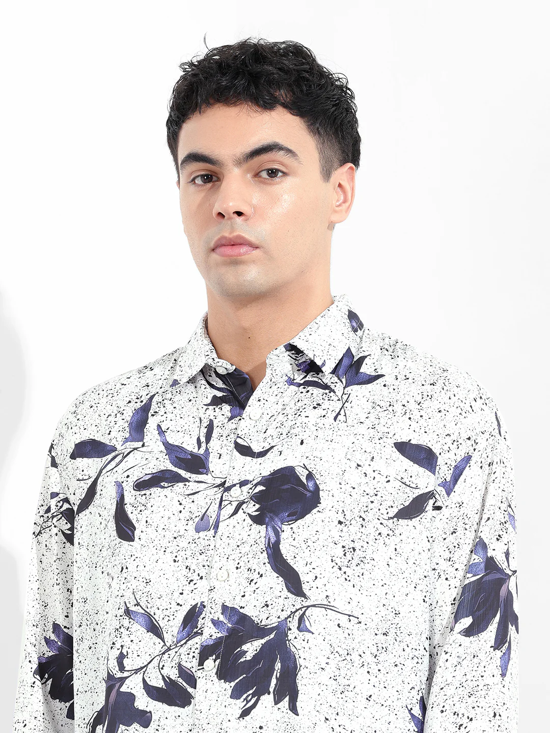 Men's White Relaxed Fit Printed Casual Shirt - Image 6