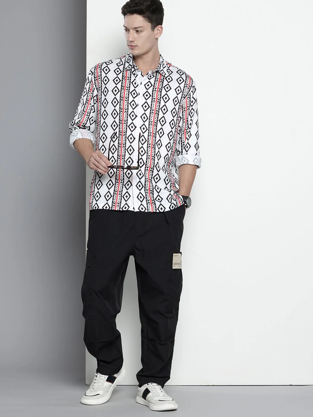 Men's White Relaxed Fit Geometric Print Resort Wear Shirt - Image 5