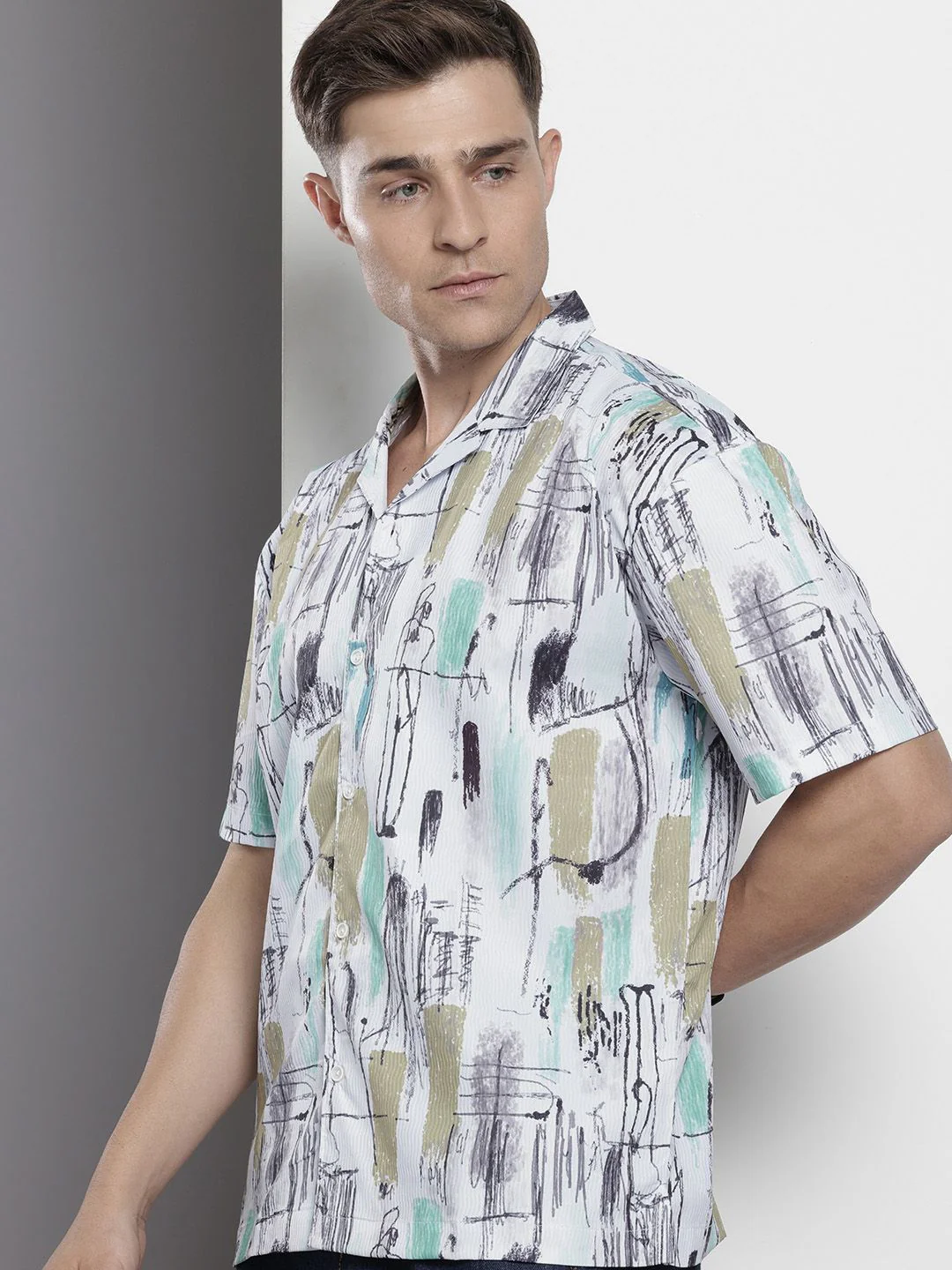 Men's White Relaxed Fit Printed Resort Wear Shirt - Image 2