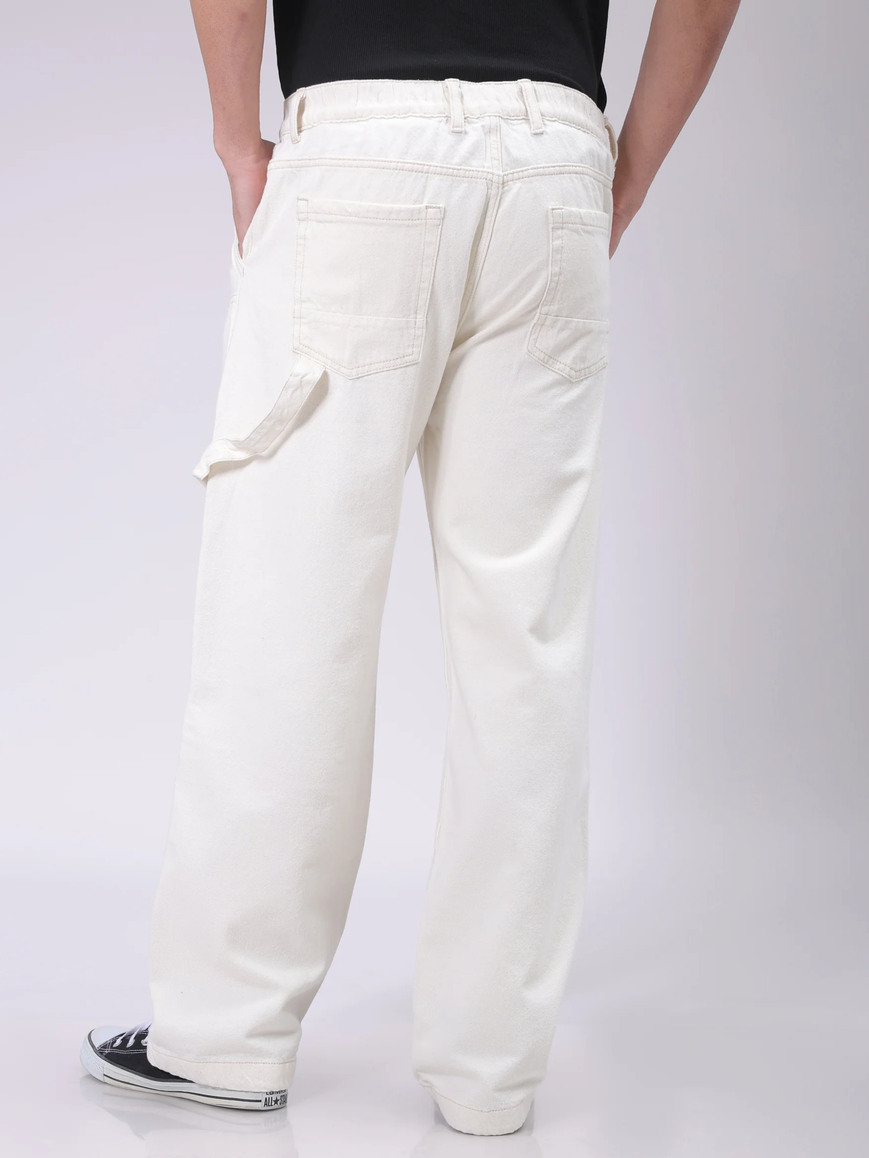 Men's Off White Relaxed Fit Patched Casual Jeans - Image 5