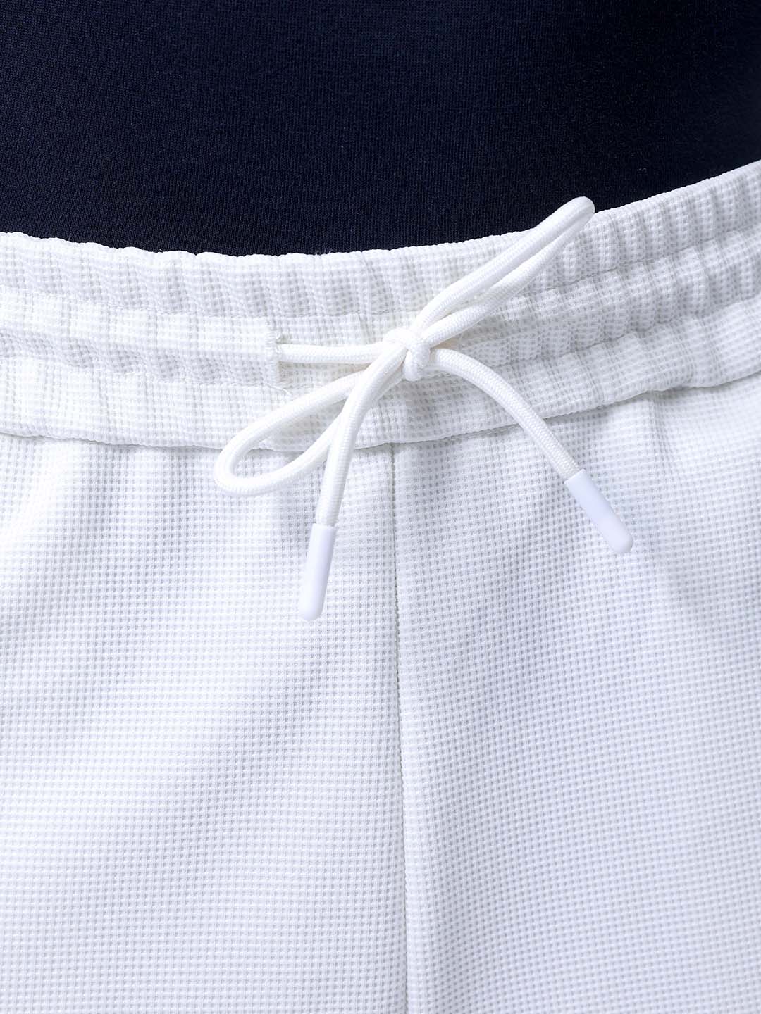 Men's White Relaxed Fit Solid Casual Shorts - Image 6