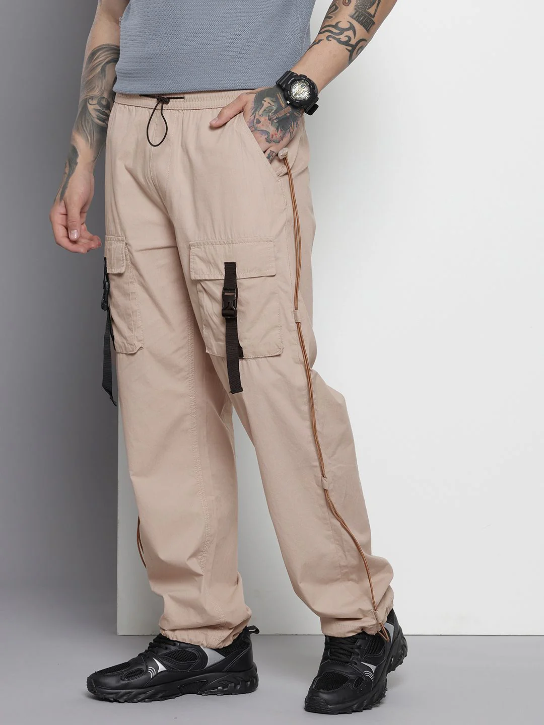 Men's White Relaxed Fit Solid Utility Jogger - Image 2