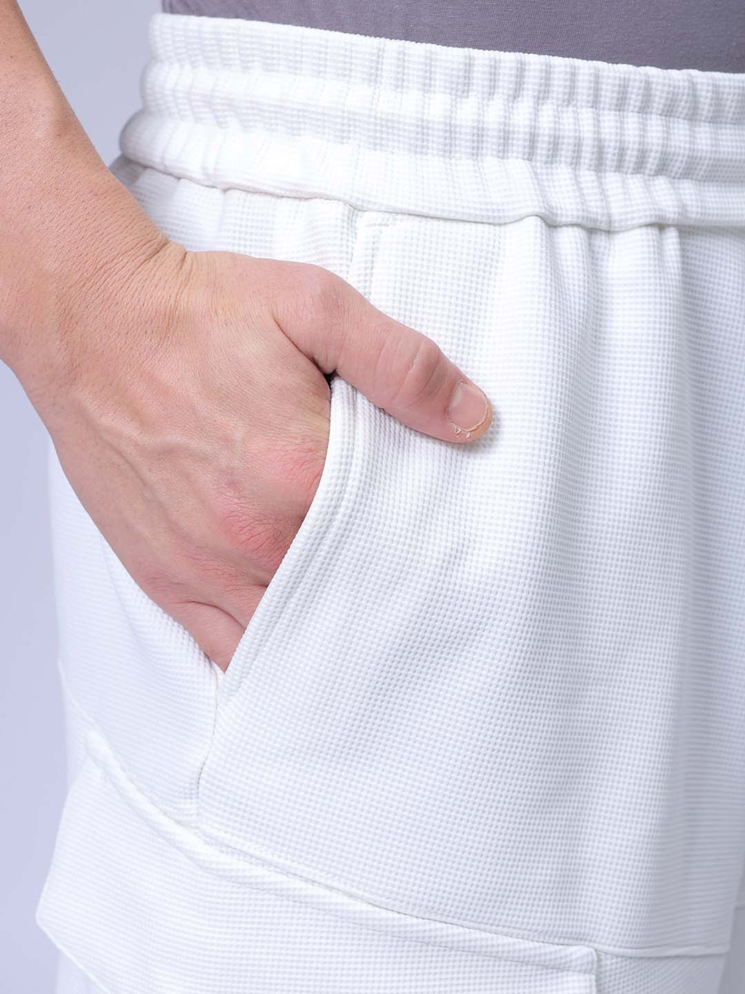 Men's White Relaxed Fit Textured Utility Shorts - Image 7