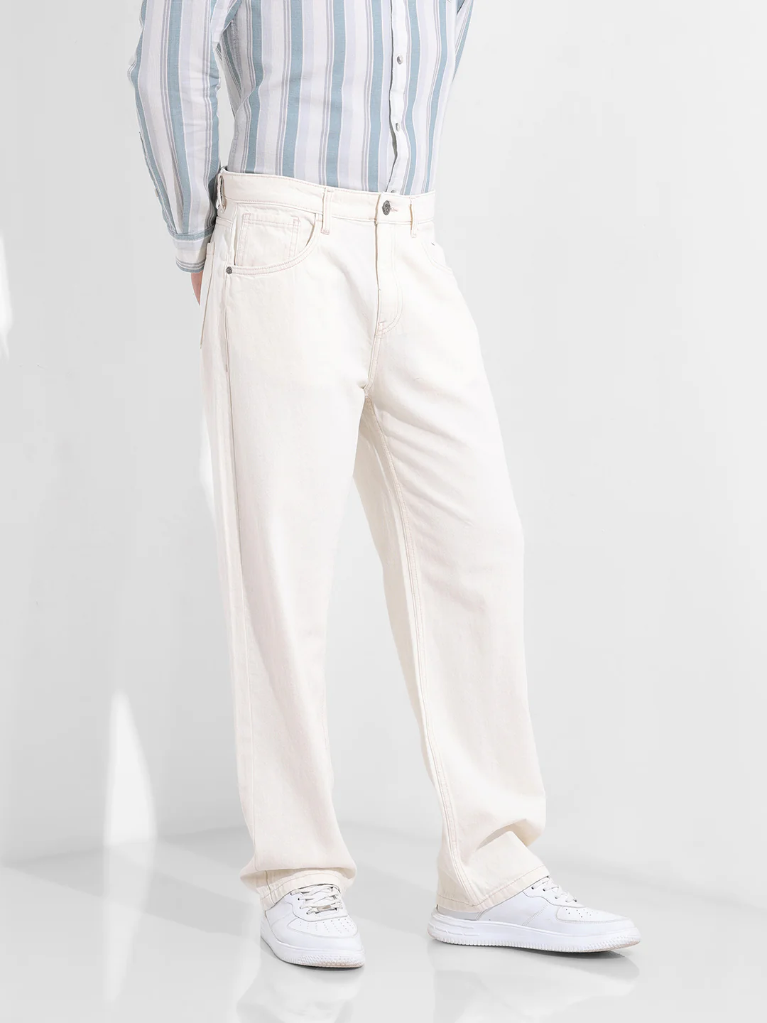 Men's White Relaxed Fit The Eternity Series Jeans - Image 4