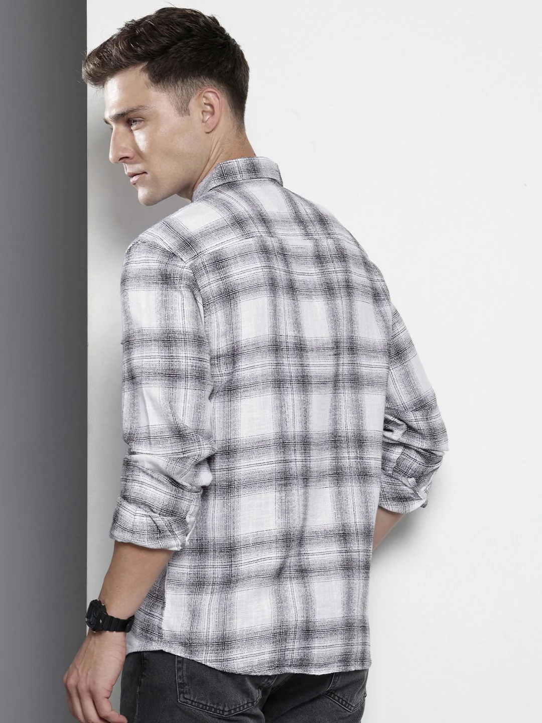 Men's White Slim Fit Checked Casual Shirt - Image 4