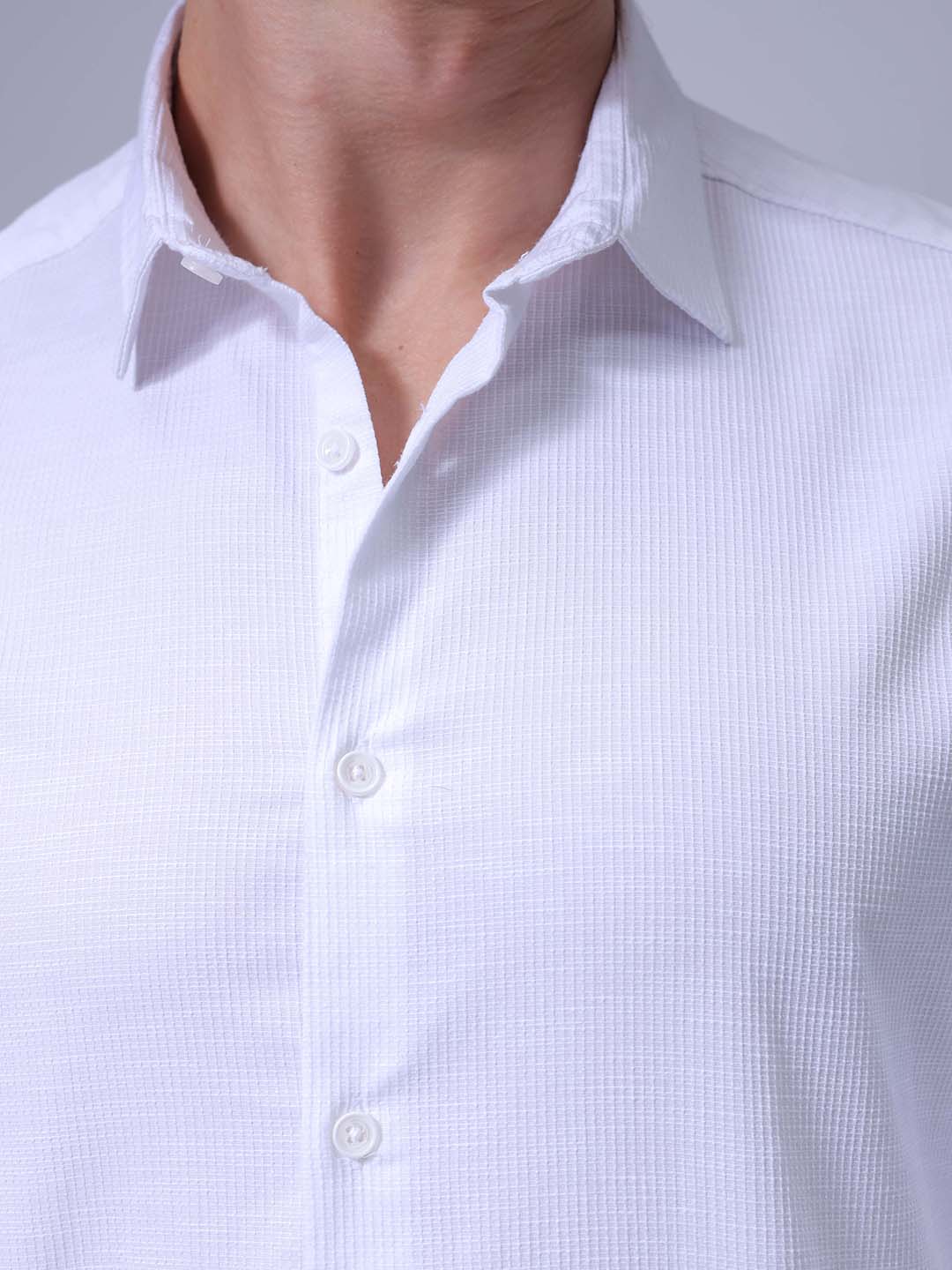 Men's White Slim Fit Solid Textured Shirt - Image 6