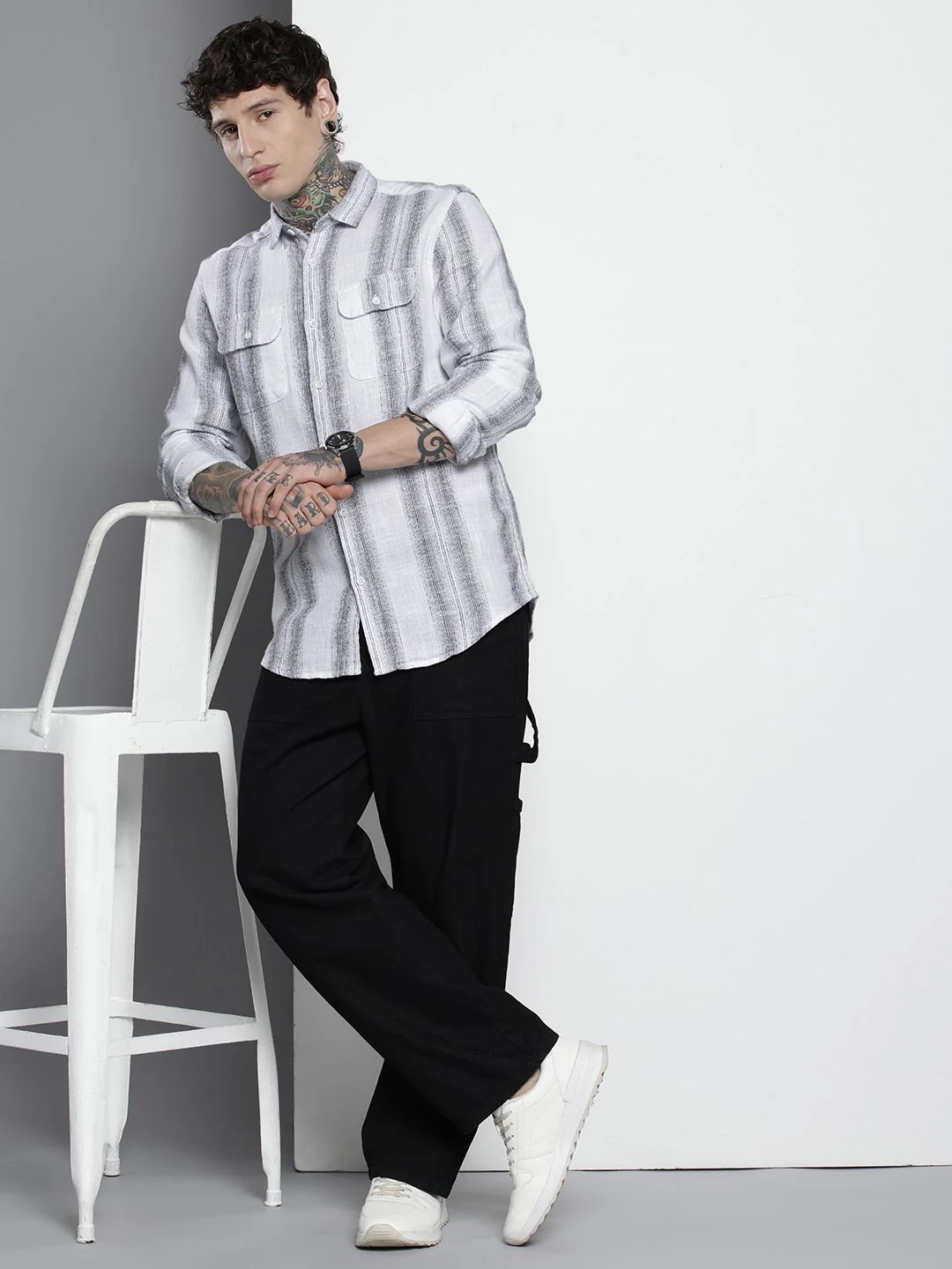 Men's White Slim Fit Striped Casual Shirt - Image 3