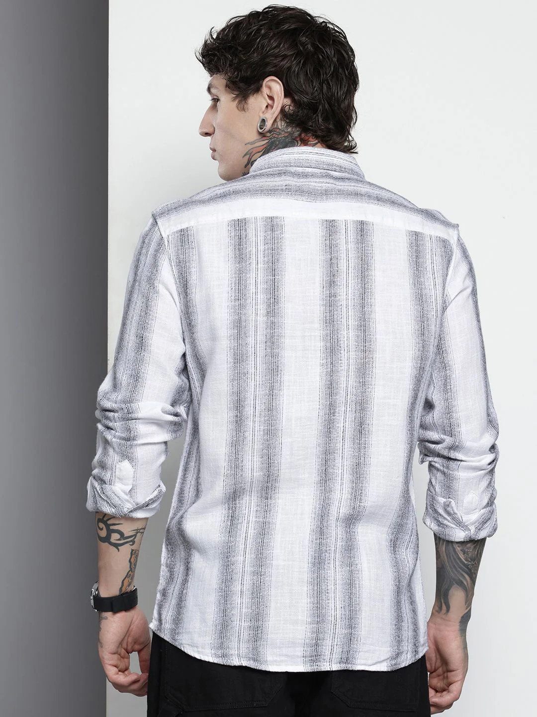Men's White Slim Fit Striped Casual Shirt - Image 4