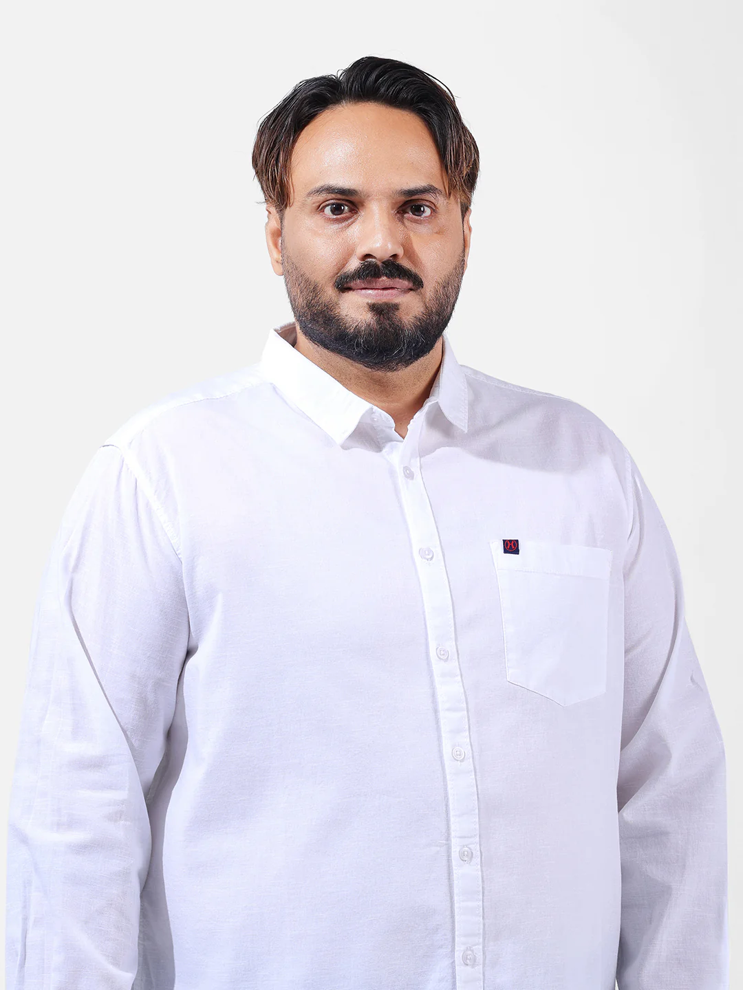 Men's White Oversized Fit Solid Casual Shirt - Image 5