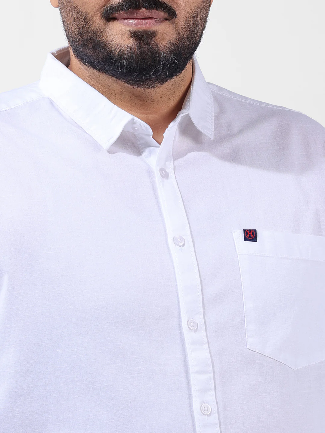 Men's White Oversized Fit Solid Casual Shirt - Image 6