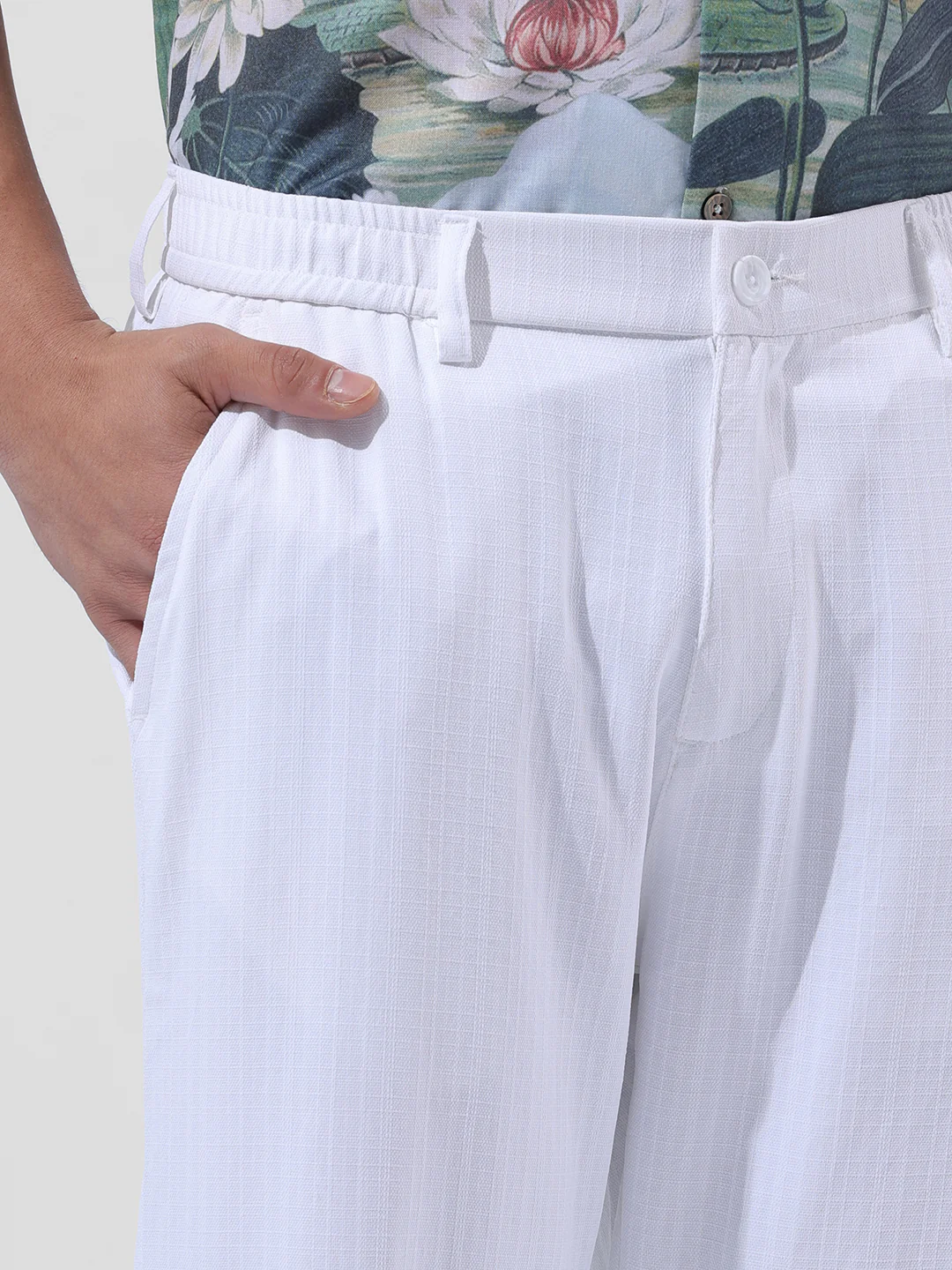 Men's White Regular Fit Solid Casual Trouser - Image 4