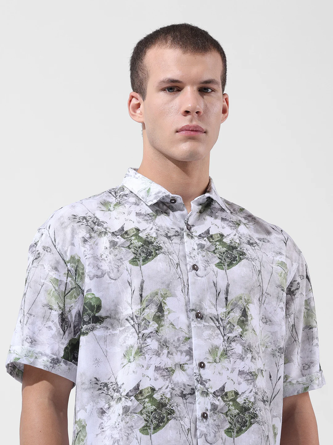 Men's White Relaxed Fit Solid Resort Wear Shirt - Image 5